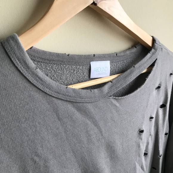 Abound Women’s Gray Distressed Oversized Sweater - Picture 3 of 6